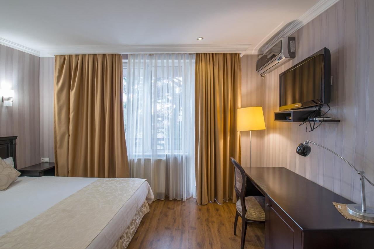 Garden View Hotel Tbilisi Ngoại thất bức ảnh