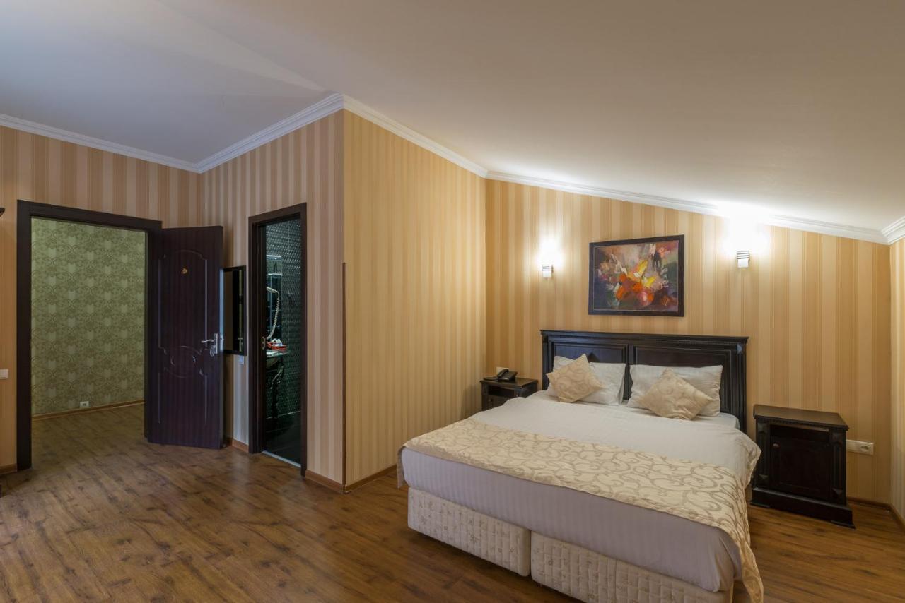 Garden View Hotel Tbilisi Ngoại thất bức ảnh