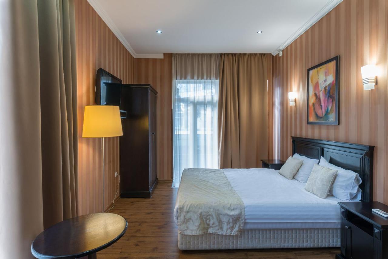 Garden View Hotel Tbilisi Ngoại thất bức ảnh