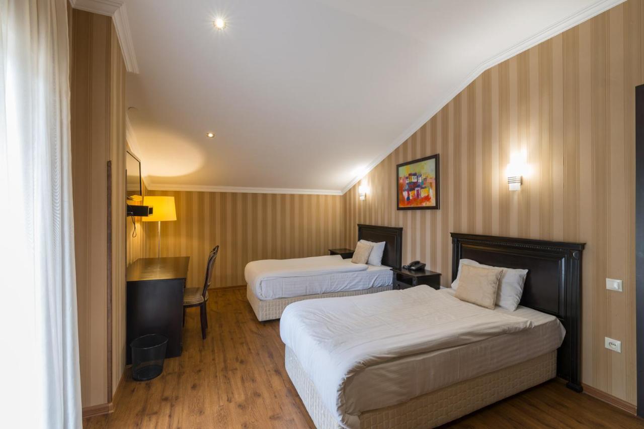 Garden View Hotel Tbilisi Ngoại thất bức ảnh