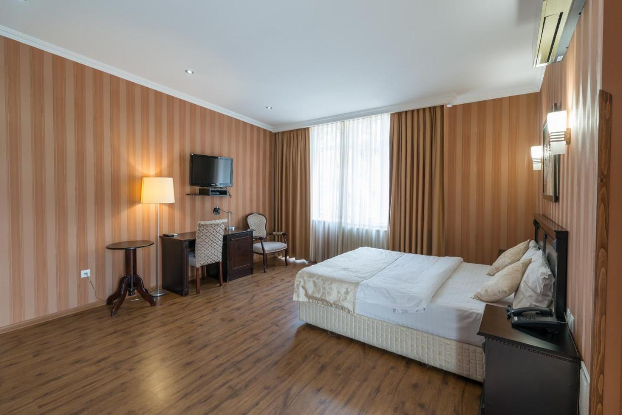 Garden View Hotel Tbilisi Ngoại thất bức ảnh