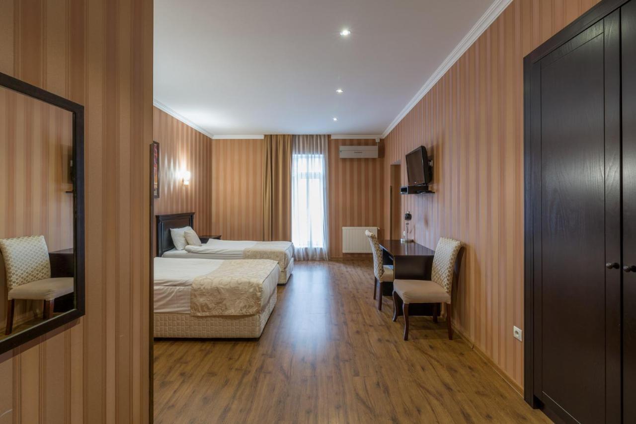 Garden View Hotel Tbilisi Ngoại thất bức ảnh