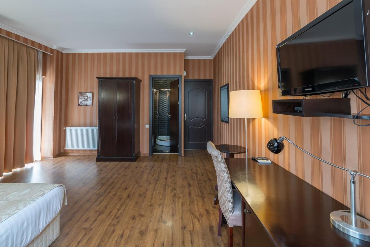 Garden View Hotel Tbilisi Ngoại thất bức ảnh