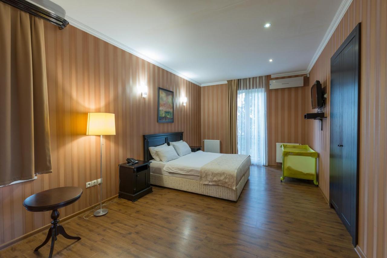 Garden View Hotel Tbilisi Ngoại thất bức ảnh