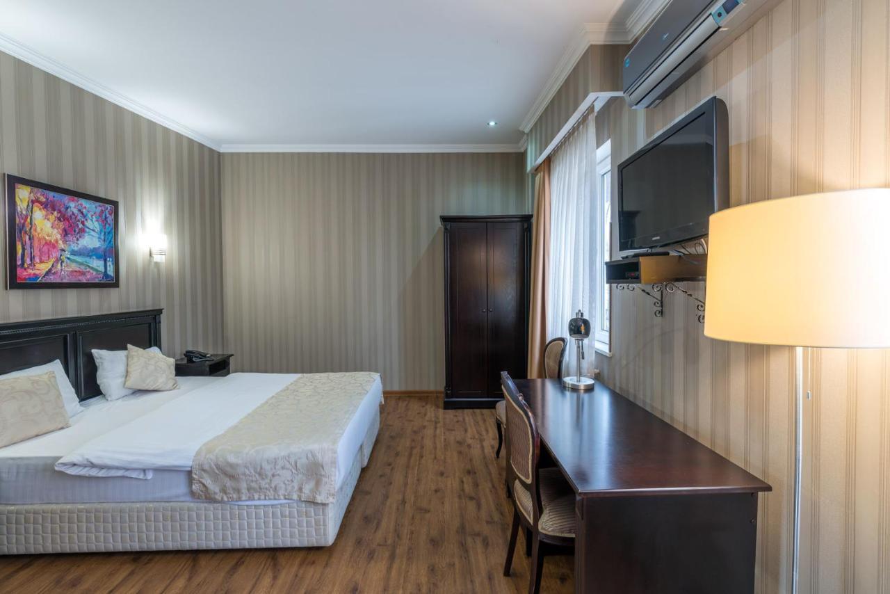 Garden View Hotel Tbilisi Ngoại thất bức ảnh
