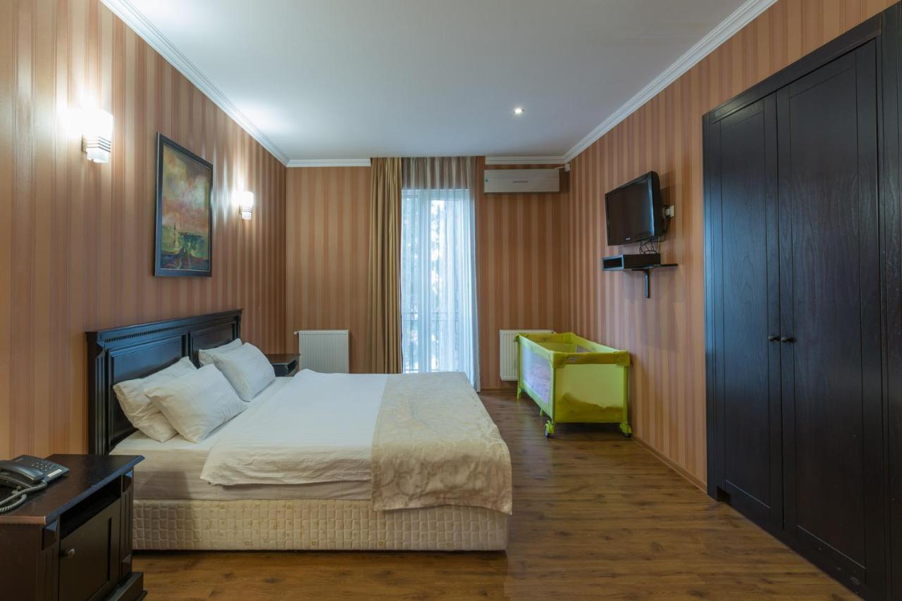Garden View Hotel Tbilisi Ngoại thất bức ảnh